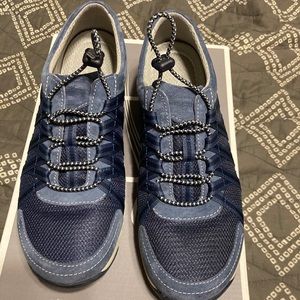 Dansko shoes size 8.5
